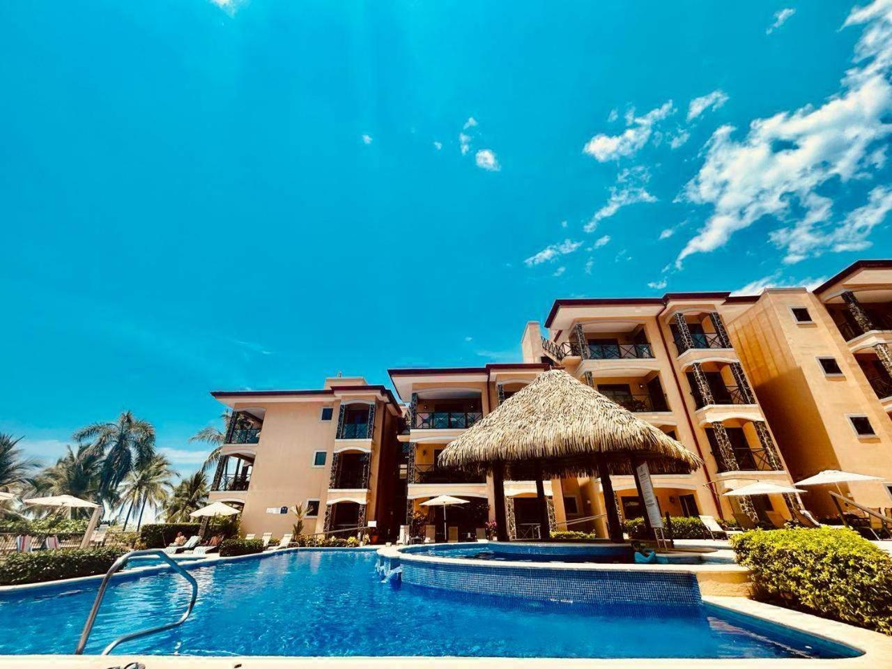Apartamento De Lujo Las 3 Gotas Jaco, Frente Al Mar Con Vista A La Playa Екстериор снимка