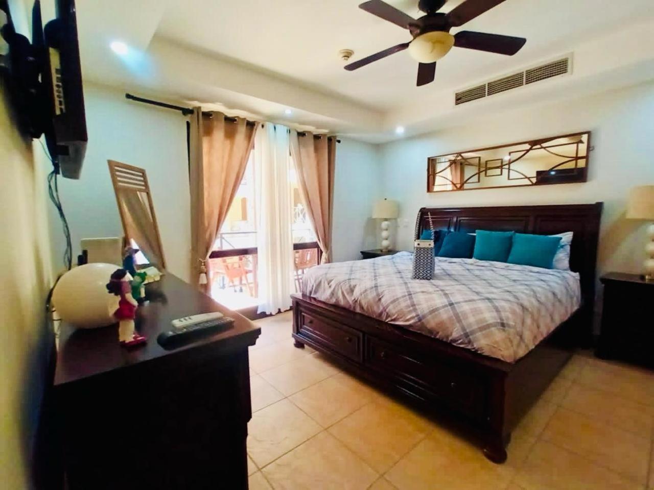 Apartamento De Lujo Las 3 Gotas Jaco, Frente Al Mar Con Vista A La Playa Екстериор снимка
